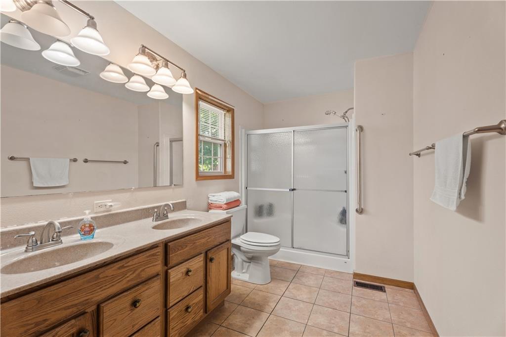 3800 120th Road Thayer, KS 66776 - Photo 20 of 99