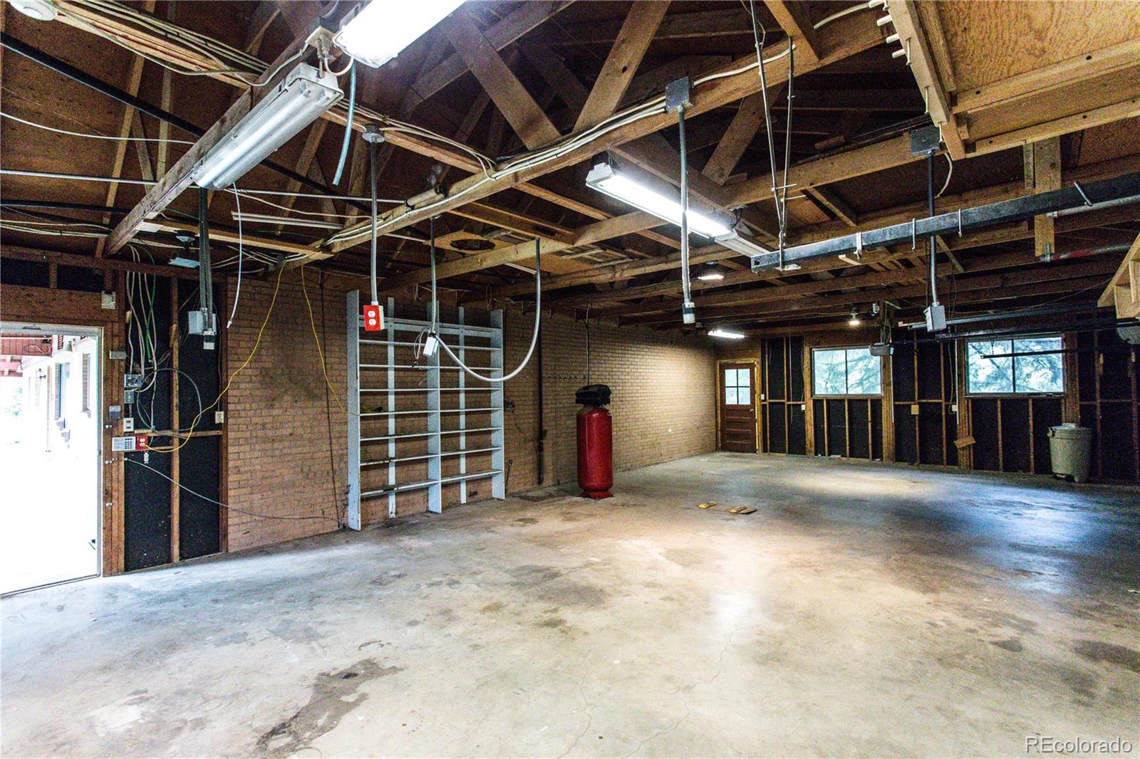 745 Front Range Road Littleton, CO 80120 - Photo 18 of 33 Gallery Image 18