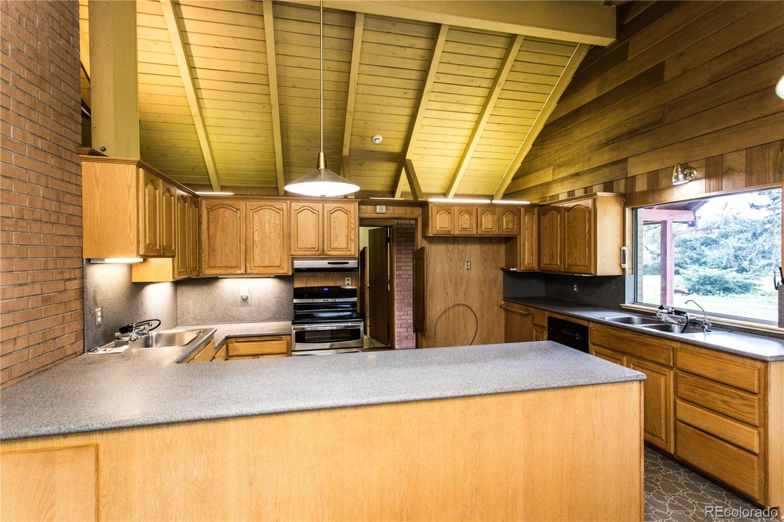 745 Front Range Road Littleton, CO 80120 - Photo 28 of 33 Gallery Image 28