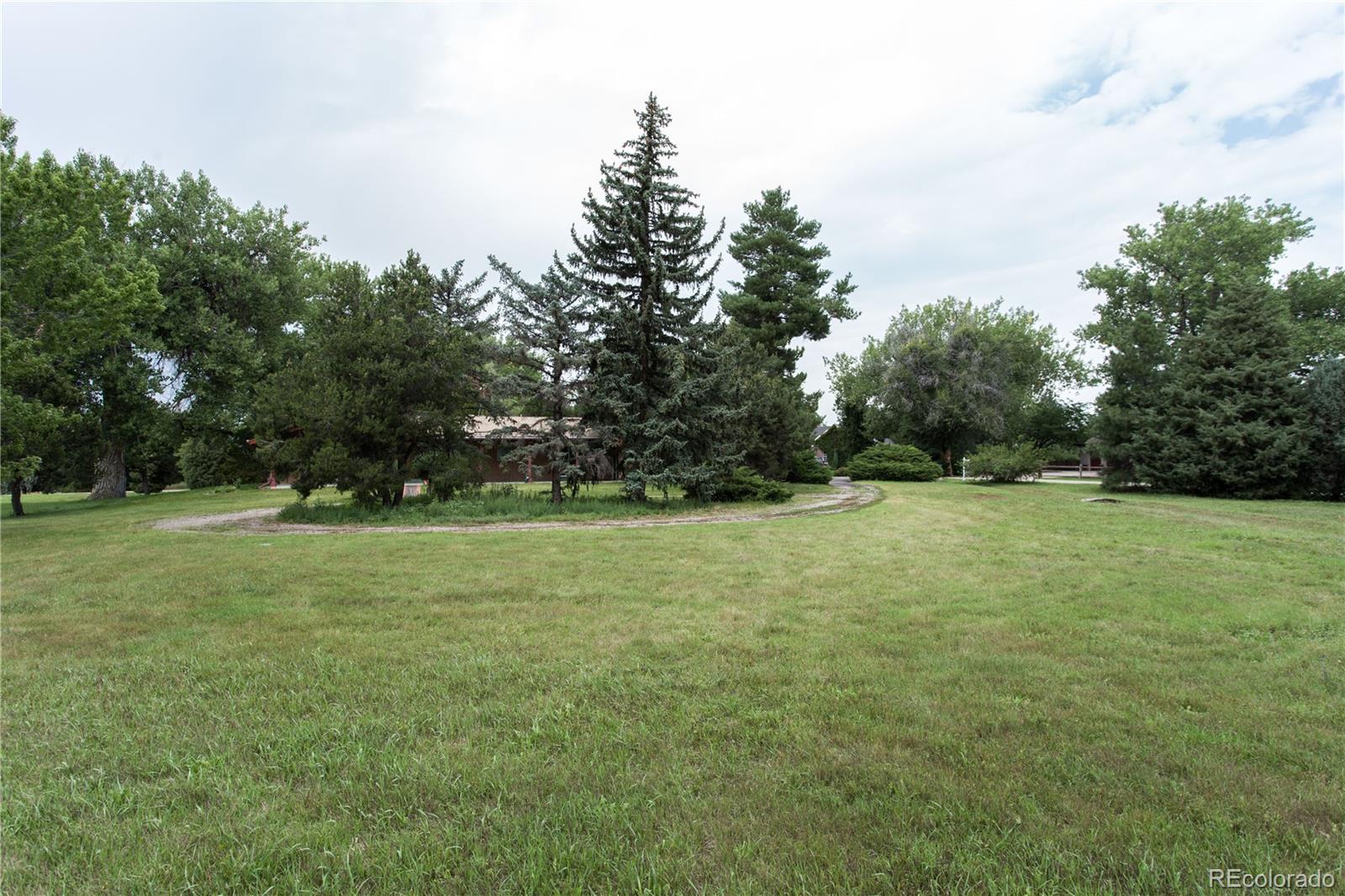 745 Front Range Road Littleton, CO 80120 - Photo 6 of 33 Gallery Image 6