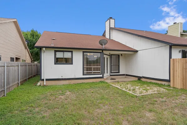 $1,700 | 13357 Water Oak Lane, Unit A, Austin, TX 78729