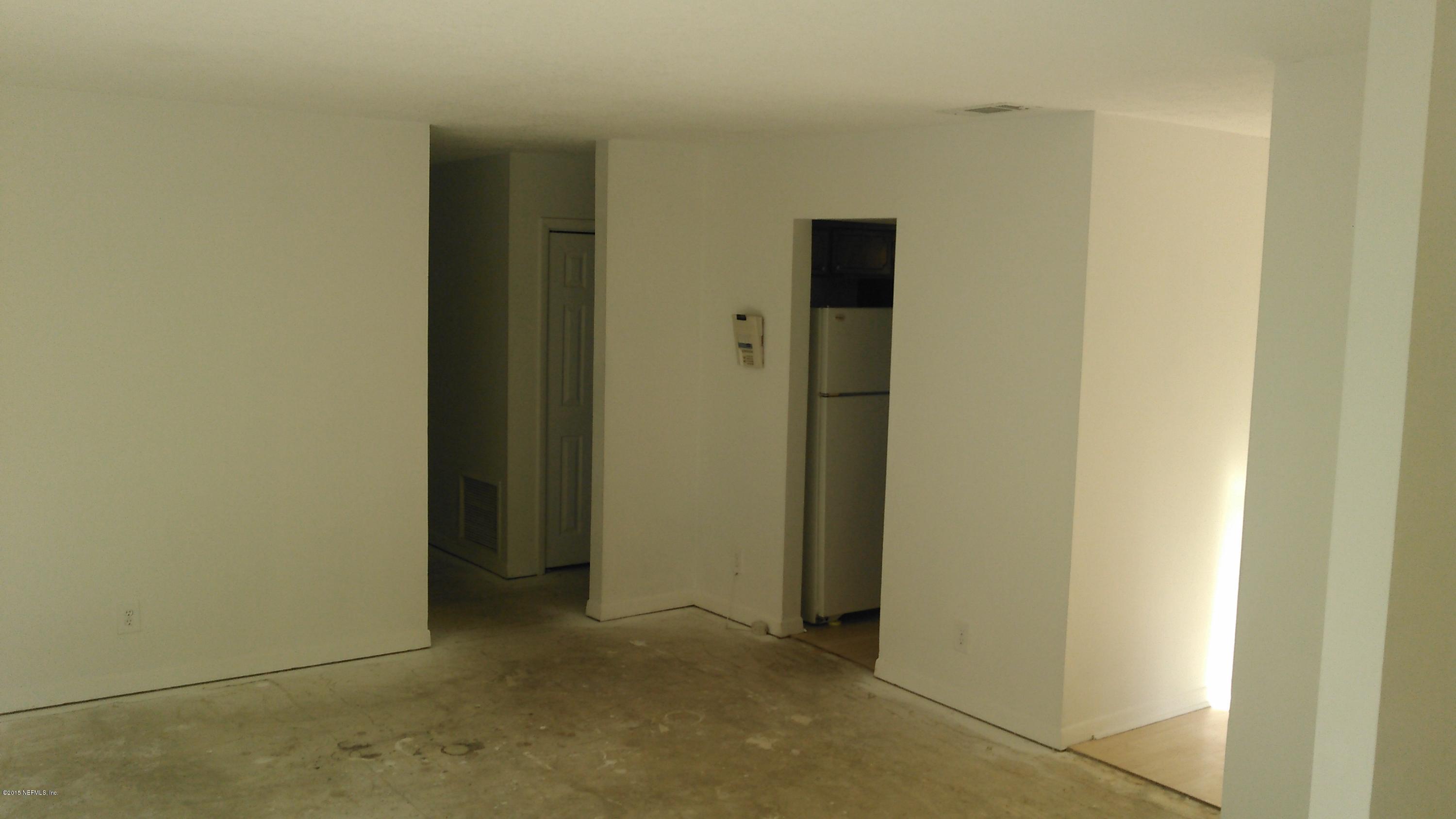 375 Seminole Road Atlantic Beach, FL 32233 - Photo 5 of 23 KIMG0663
