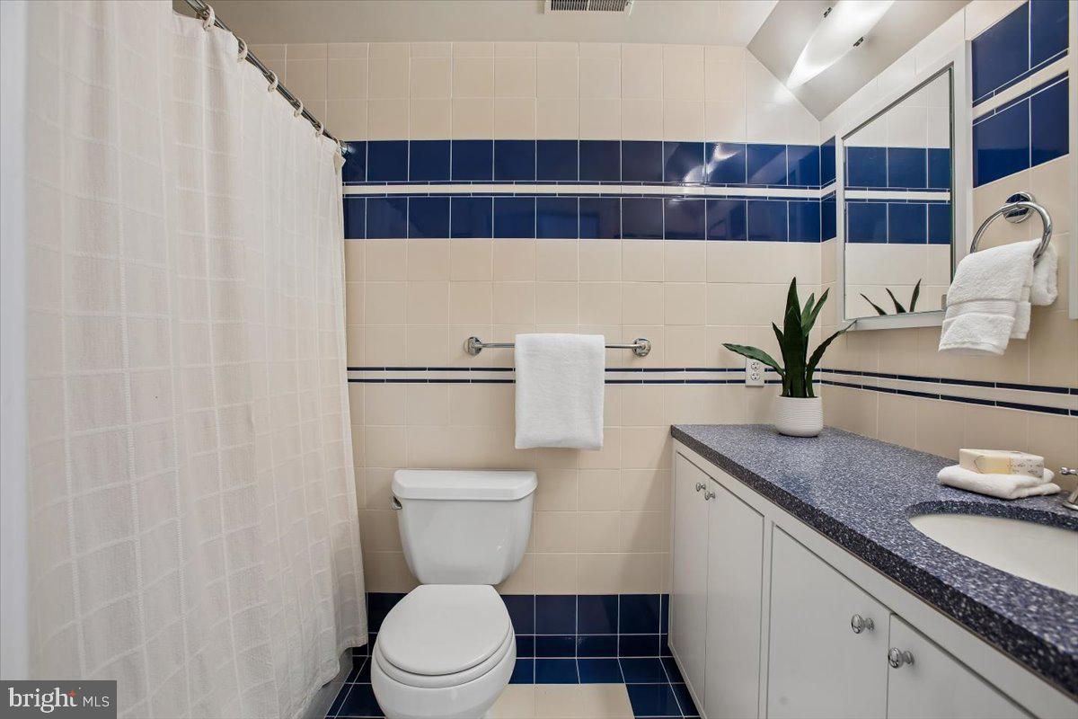 700 Belgrove Road McLean, VA 22101 - Photo 47 of 74 Bathroom #3