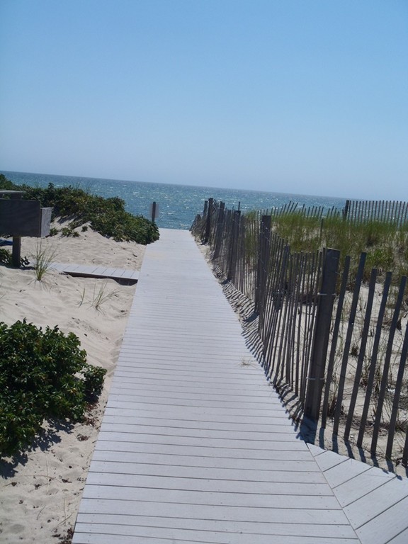 169 Shore Road, Unit 6 Truro, MA 02666 - Photo 10 of 14