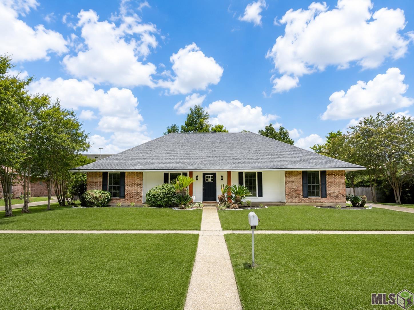 8024 Rod Laver Avenue Baton Rouge, LA 70810 - Photo 1 of 24