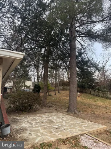 $2,990 | 491 North Latham Street, Alexandria, VA 22304