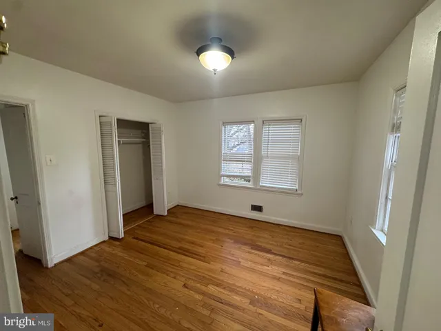 $2,990 | 491 North Latham Street, Alexandria, VA 22304