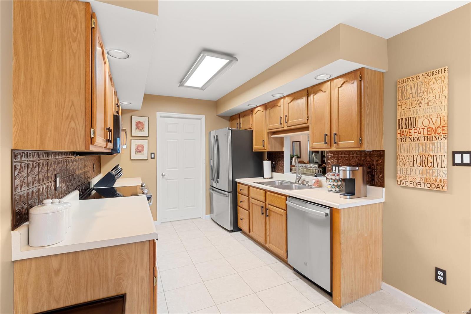 15421 Braefield Drive Chesterfield, MO 63017 - Photo 15 of 43