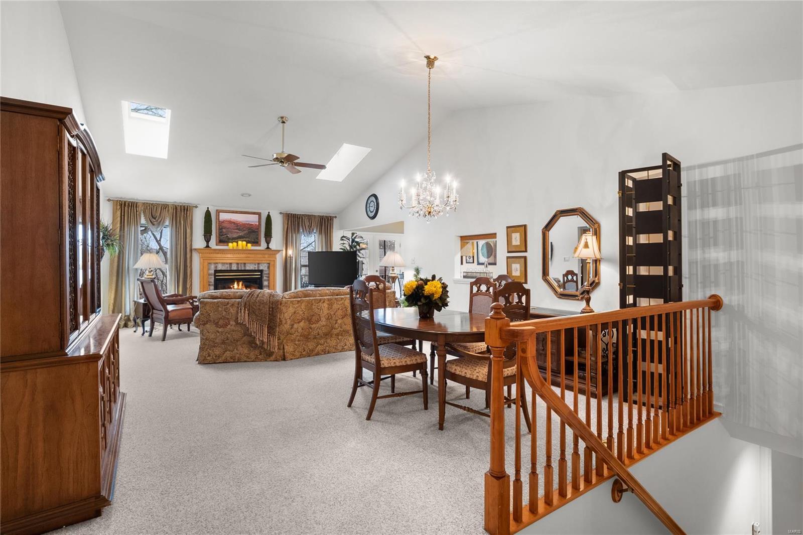 15421 Braefield Drive Chesterfield, MO 63017 - Photo 5 of 43