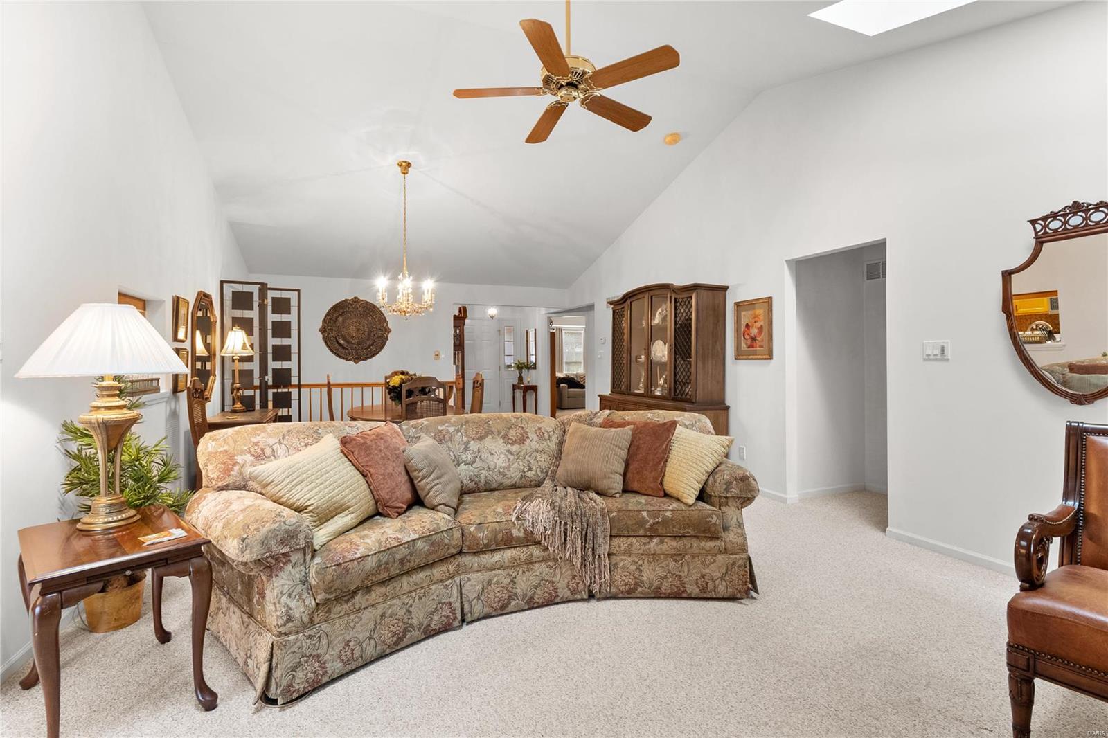 15421 Braefield Drive Chesterfield, MO 63017 - Photo 8 of 43