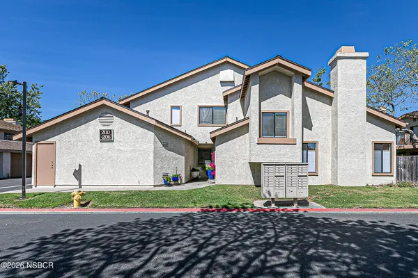 $425,000 | 200 Village Cir Drive, Lompoc, CA 93436
