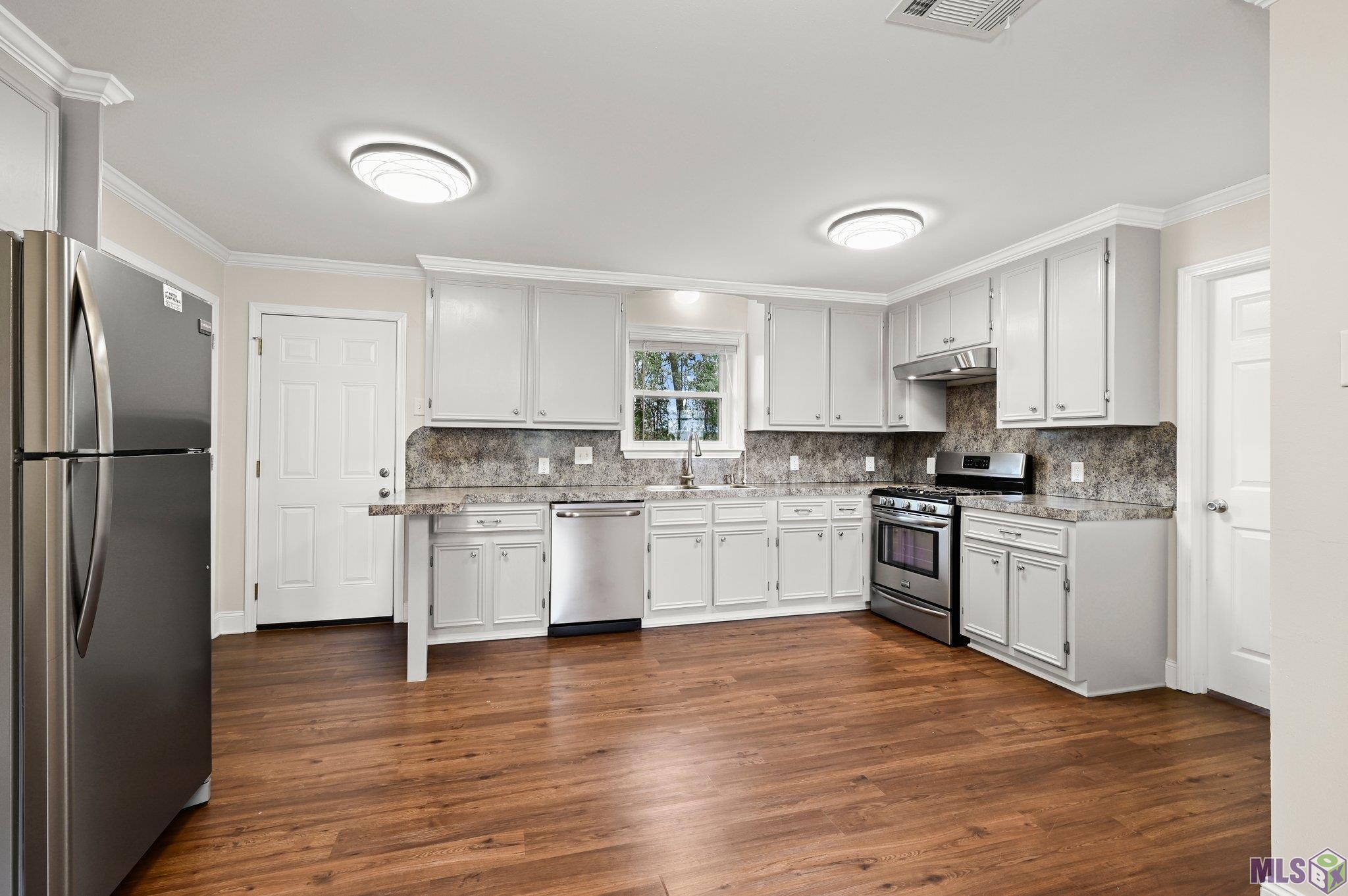41487 Danny Road Prairieville, LA 70769 - Photo 7 of 27 Gallery Image 7