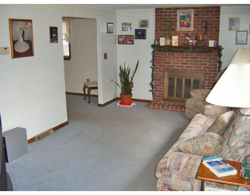 41 Summit Road Holbrook, MA 02343 - Photo 3 of 12