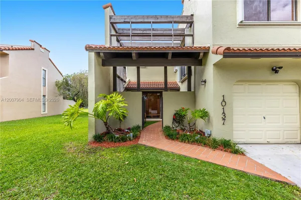 $4,500 | 10137 Costa Del Sol Boulevard, Unit A57, Doral, FL 33178
