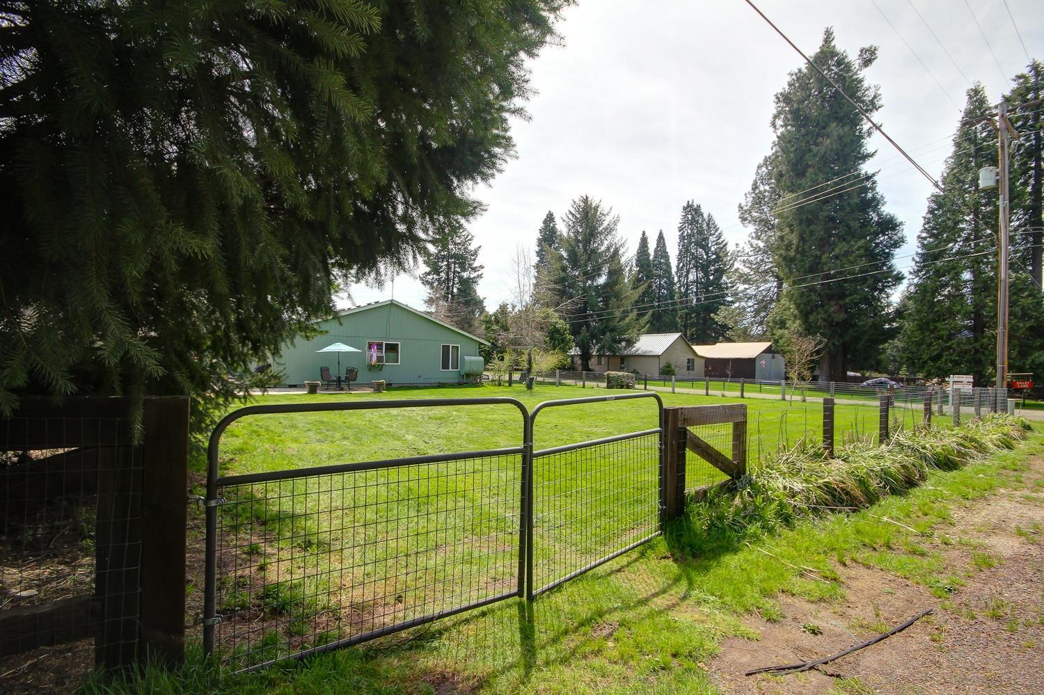 407 Shady Lane Prospect, OR 97536 - Photo 6 of 35 Double gate for RV or other toys