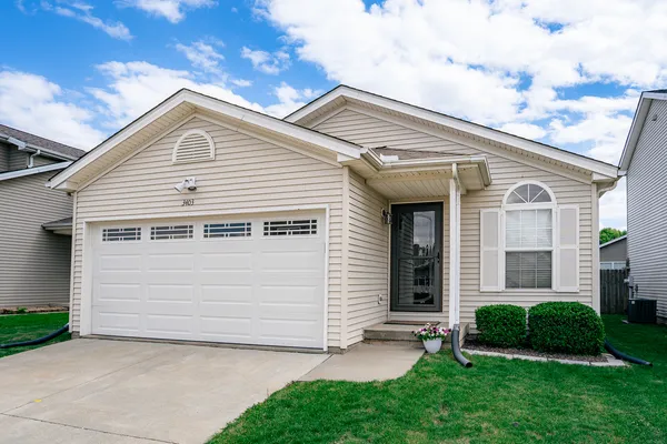 $265,000 | 3403 McNiff Drive, Bloomington, IL 61704