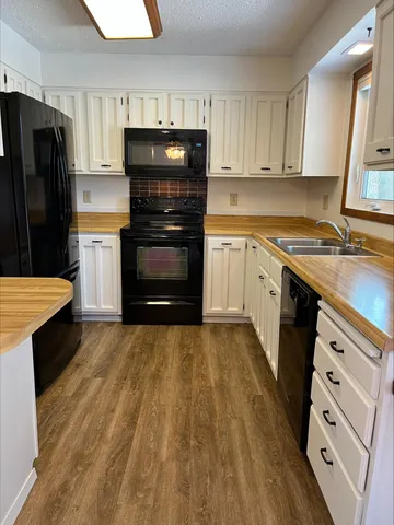 $255,000 | 109 Stephen Drive Northeast, Fertile, MN 56540