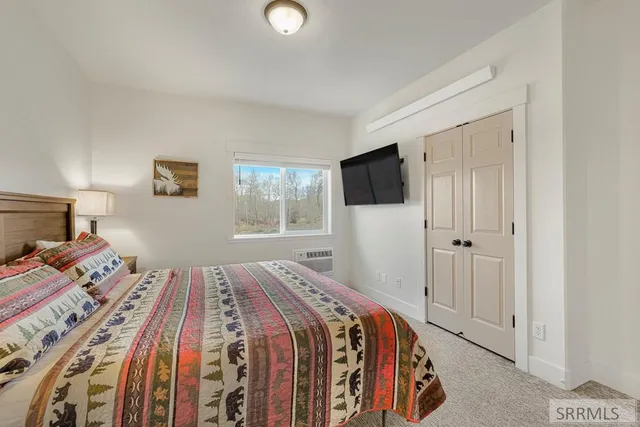 $1,200,000 | 315 Riverfront Drive, Salmon, ID 83467