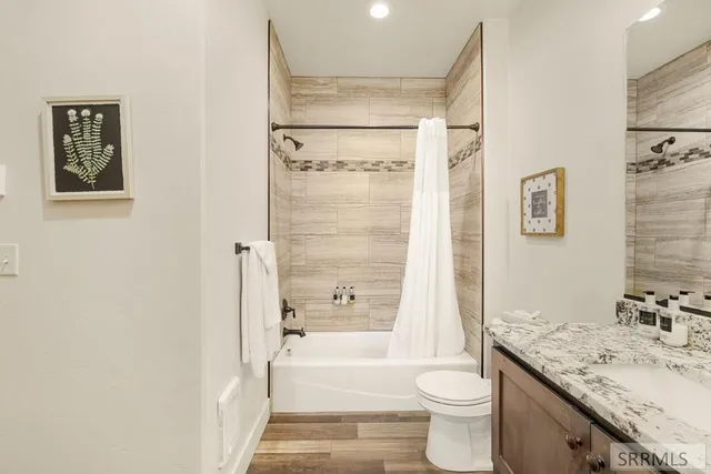 $1,200,000 | 315 Riverfront Drive, Salmon, ID 83467