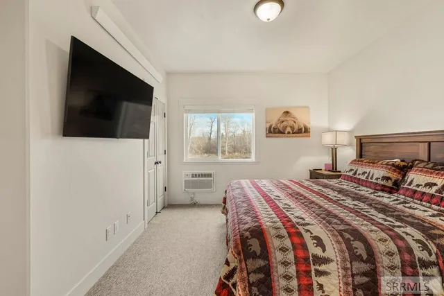 $1,200,000 | 315 Riverfront Drive, Salmon, ID 83467