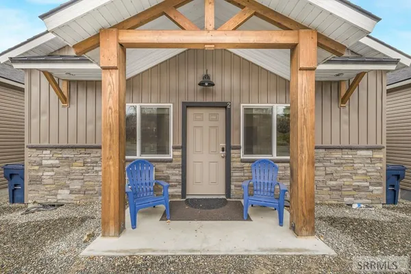 $950,000 | 315 Riverfront Drive, Salmon, ID 83467