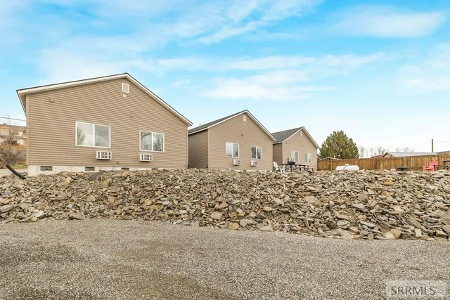 $1,200,000 | 315 Riverfront Drive, Salmon, ID 83467