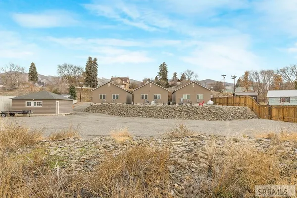 $950,000 | 315 Riverfront Drive, Salmon, ID 83467