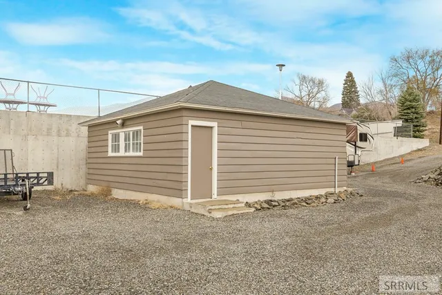 $1,200,000 | 315 Riverfront Drive, Salmon, ID 83467