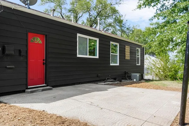 $225,000 | 11406 East 49th Street South, Kansas City, MO 64133