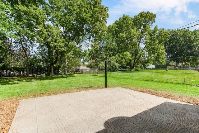 $225,000 | 11406 East 49th Street South, Kansas City, MO 64133