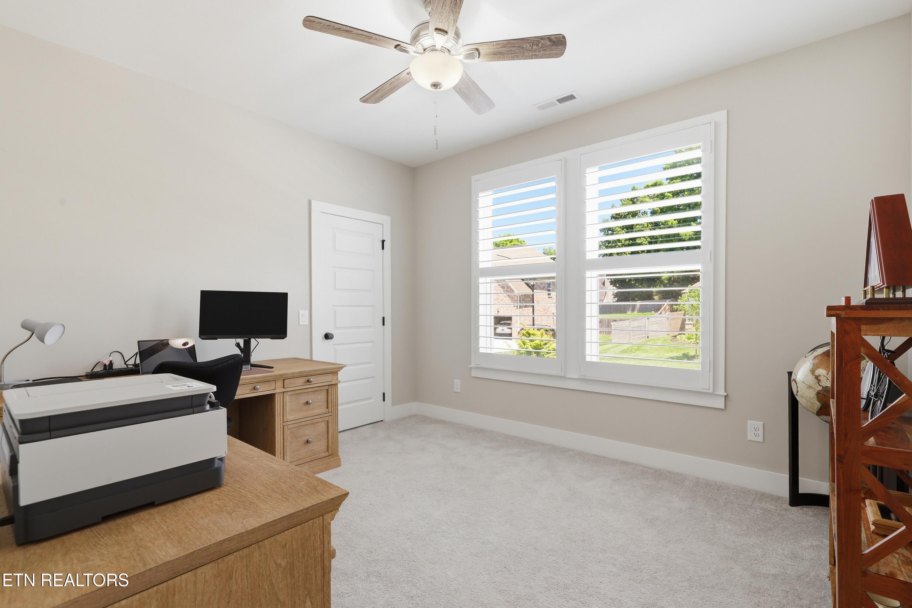 1437 Vale View Road Knoxville, TN 37922 - Photo 18 of 35 1437_Vale_View_Rd_0107