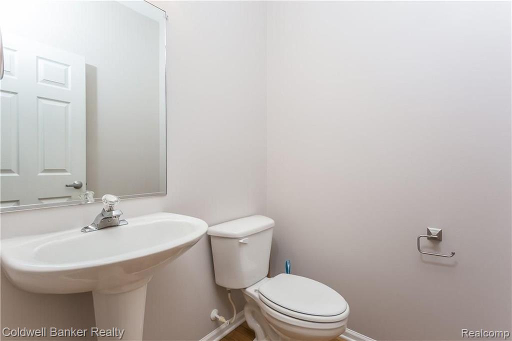 41863 Mitchell Road, Unit 17 Novi, MI 48377 - Photo 24 of 39