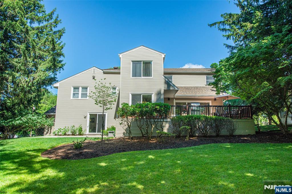 18 Teak Road Wayne, NJ 07470 - Photo 23 of 28