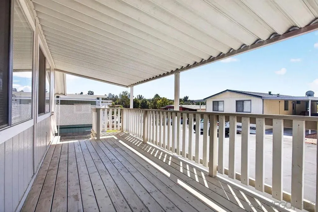 28890 Lilac Road Valley Center, CA 92082 - Photo 2 of 26 Gallery Image 2
