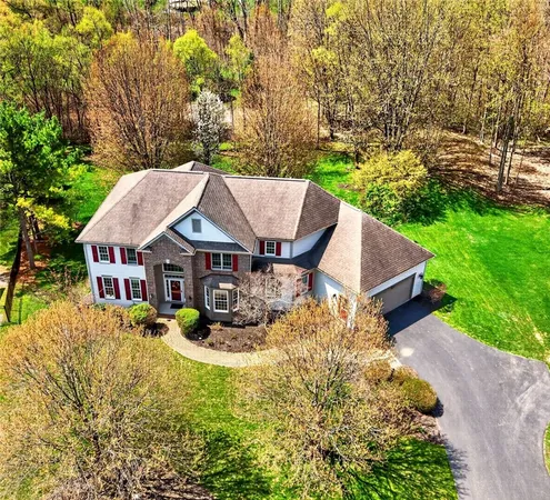 $749,900 | 17 Royale Drive, Perinton, NY 14450
