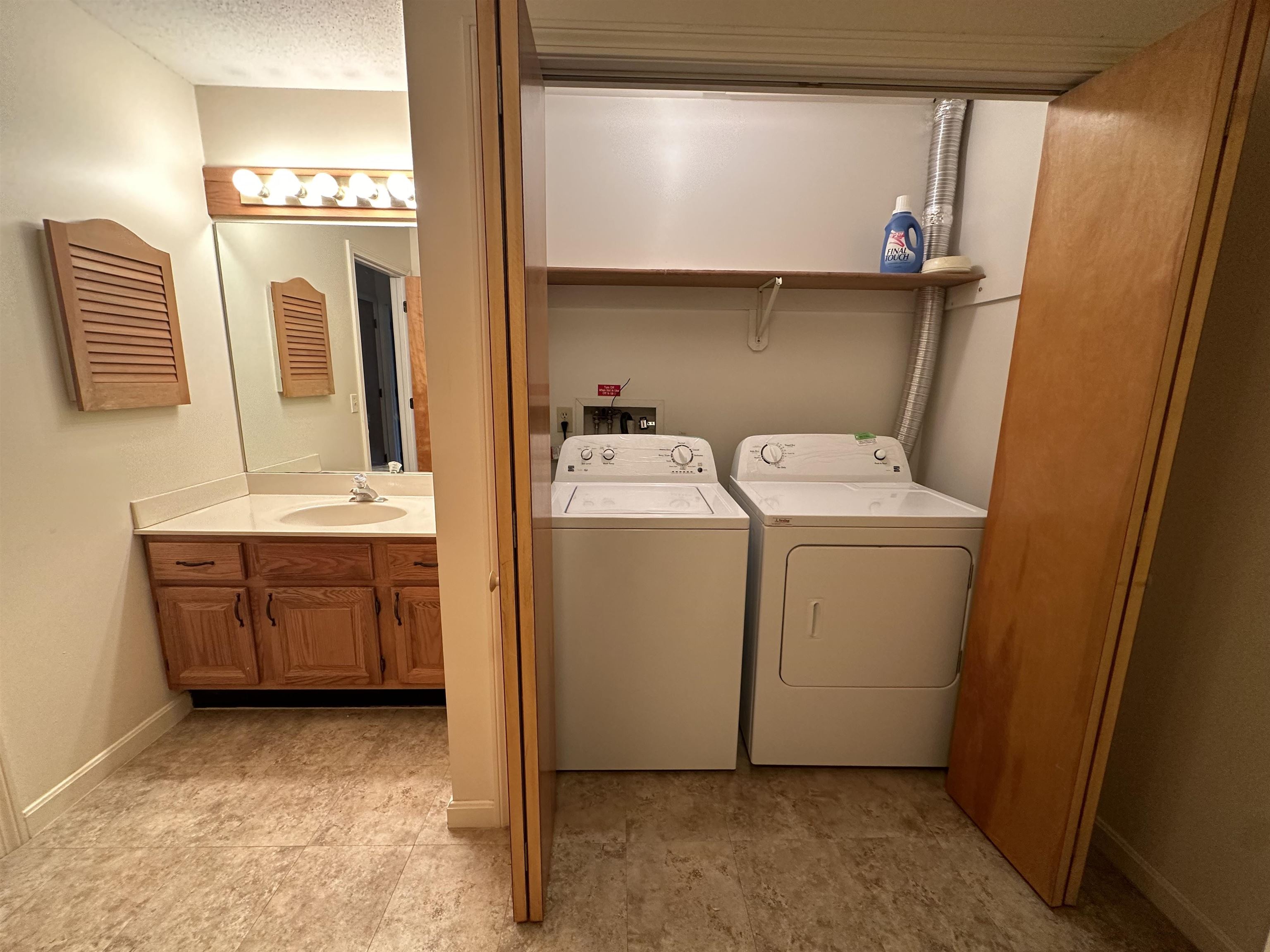 60 Brickyard Road, Unit 2 Essex Junction, VT 05452 - Photo 8 of 20 Gallery Image 8