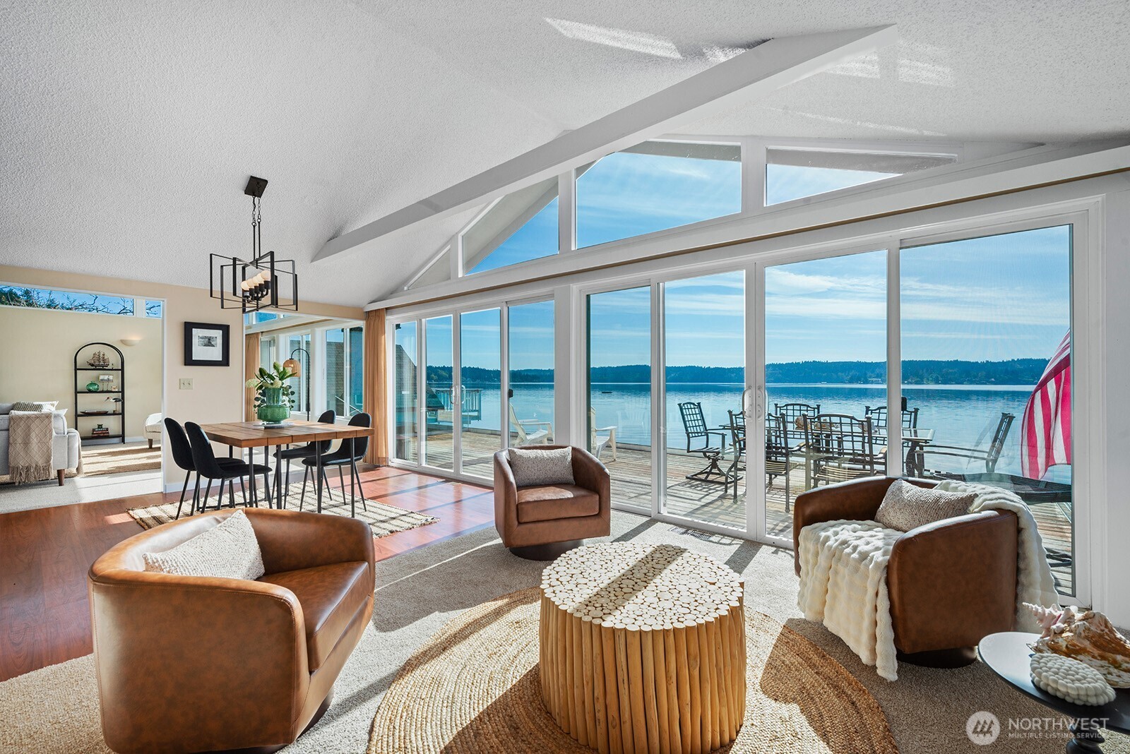 11613 Southwest Shawnee Road Vashon, WA 98070 - Photo 13 of 40