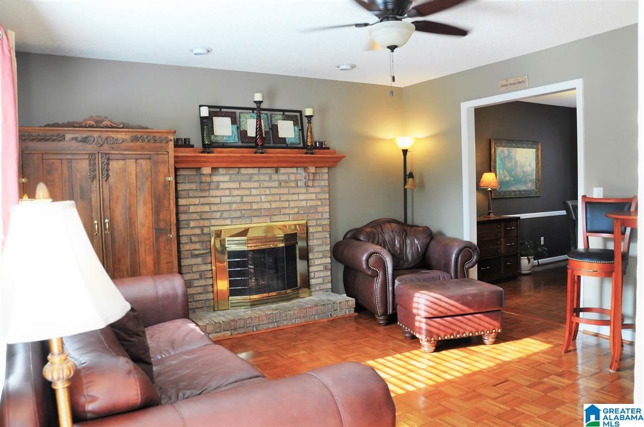 105 Dolphin Court Alabaster, AL 35007 - Photo 2 of 25