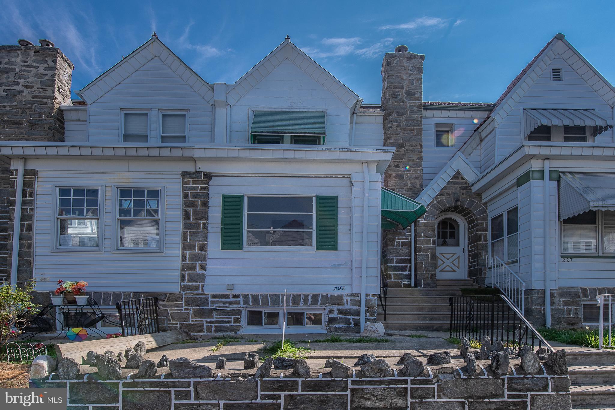 209 Kingston Road Upper Darby, PA 19082 - Photo 1 of 45