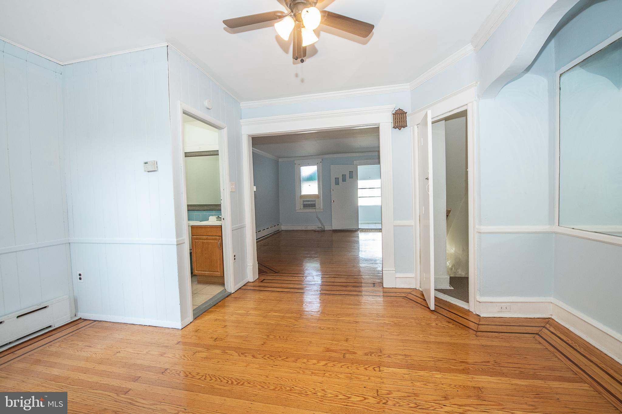 209 Kingston Road Upper Darby, PA 19082 - Photo 12 of 45