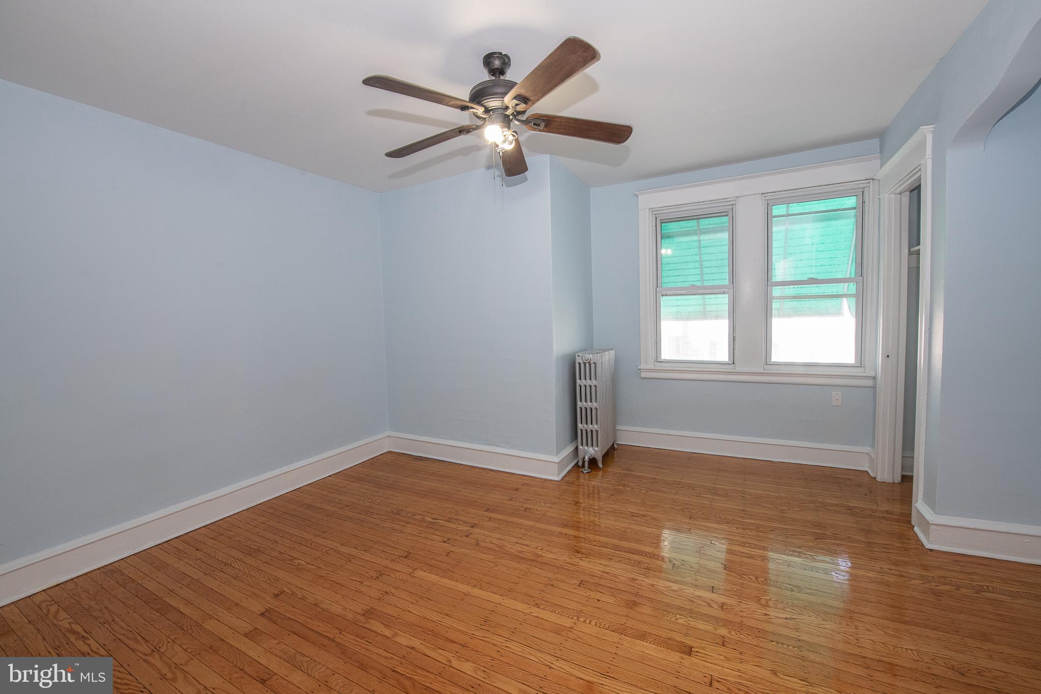 209 Kingston Road Upper Darby, PA 19082 - Photo 23 of 45