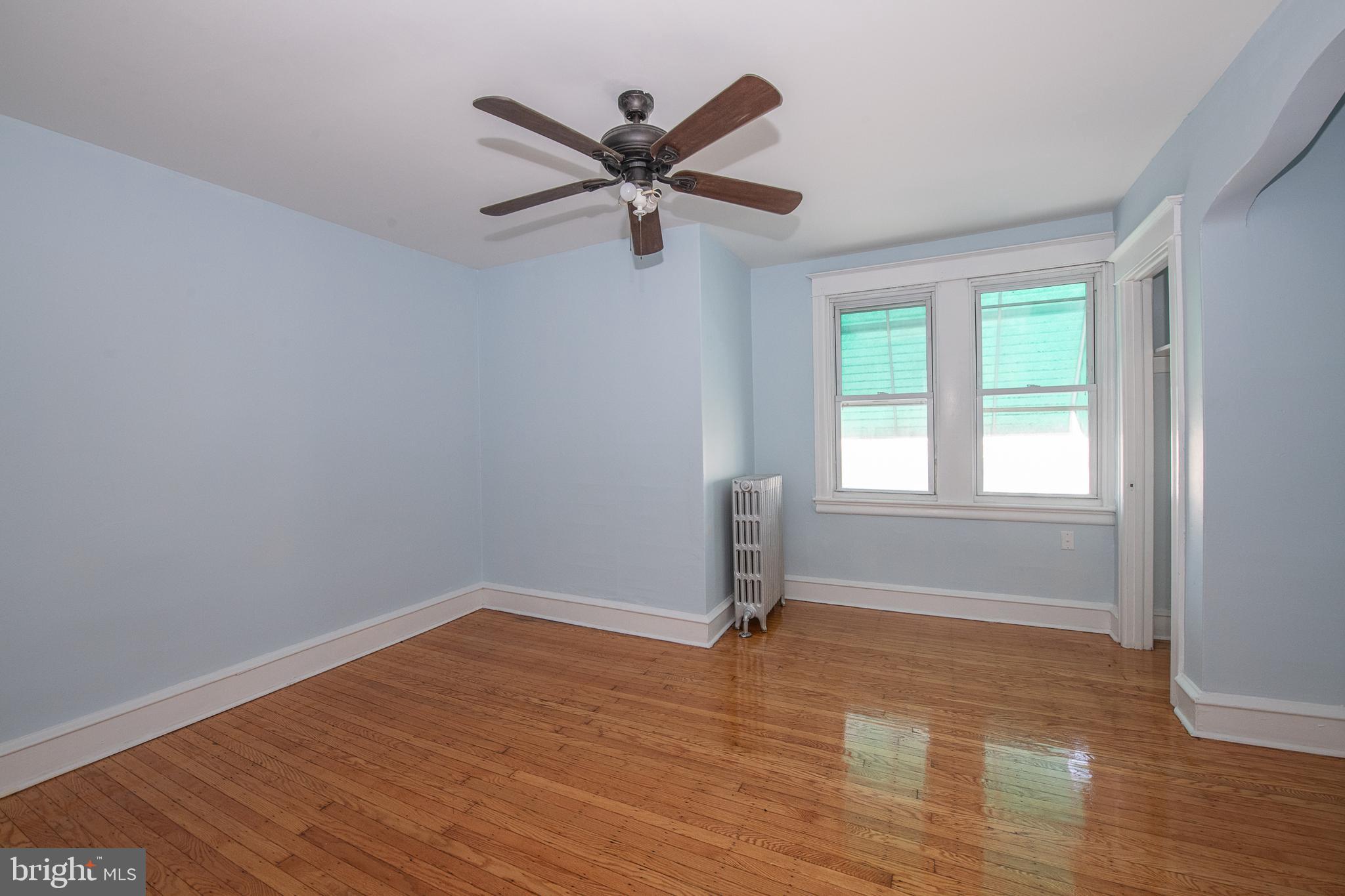 209 Kingston Road Upper Darby, PA 19082 - Photo 25 of 45