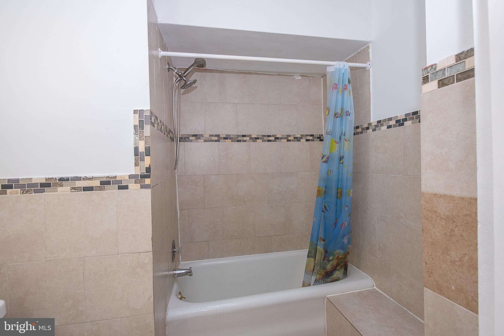 209 Kingston Road Upper Darby, PA 19082 - Photo 29 of 45