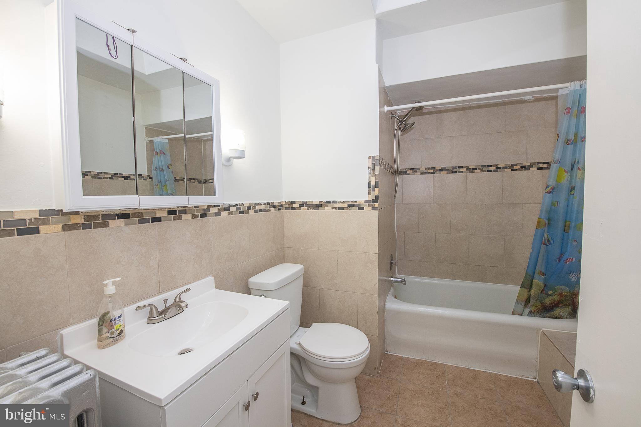 209 Kingston Road Upper Darby, PA 19082 - Photo 30 of 45
