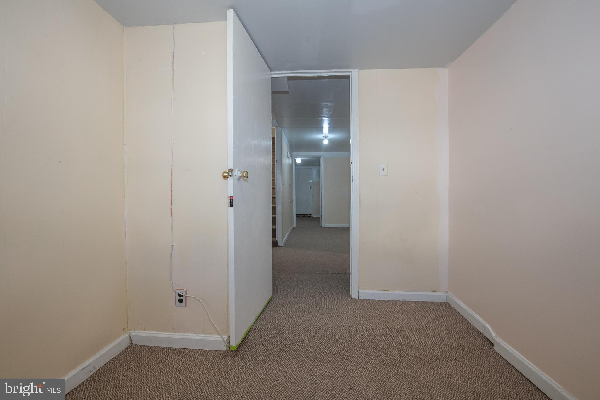 209 Kingston Road Upper Darby, PA 19082 - Photo 34 of 45