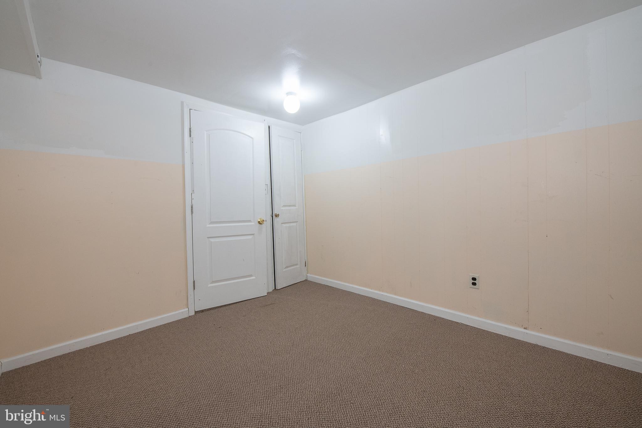 209 Kingston Road Upper Darby, PA 19082 - Photo 37 of 45