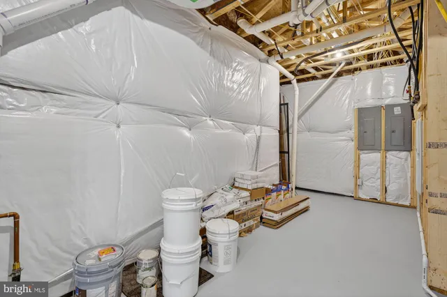 $2,299,900 | 611 Gibson Drive Southwest, Vienna, VA 22180