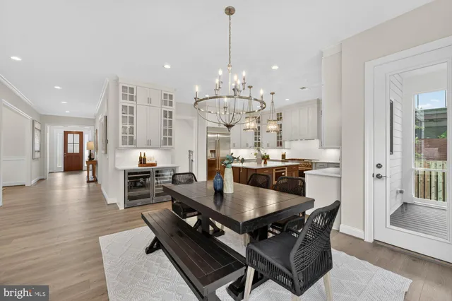 $2,299,900 | 611 Gibson Drive Southwest, Vienna, VA 22180