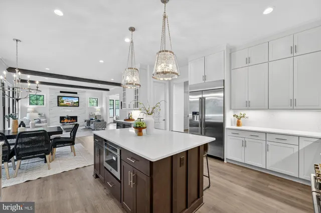 $2,299,900 | 611 Gibson Drive Southwest, Vienna, VA 22180