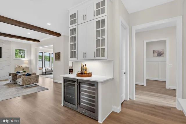 $2,299,900 | 611 Gibson Drive Southwest, Vienna, VA 22180